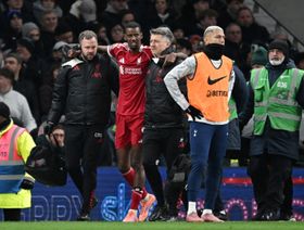 ماذا قال مدافع توتنهام بعد كسر كاحل إيزاك مهاجم ليفربول؟