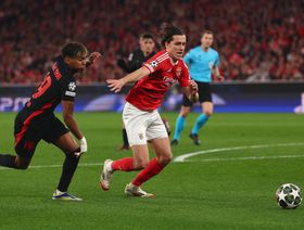 هل ينجح ألفارو كاريراس مجدداً في الاختبار أمام لامين يامال بالكلاسيكو؟