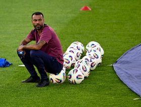 تشيزينا الإيطالي يُعين أشلي كول مدرباً مؤقتاً حتى نهاية الموسم