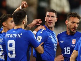 صربيا تستنجد ببطل أوفييدو لإنقاذ آمالها في تصفيات كأس العالم