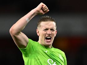 بيكفورد يخوض المباراة 300 مع إيفرتون ويواصل مطاردة أسطورة أرسنال