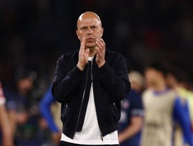 ليفربول يحسم مستقبل آرني سلوت ويضع شروطاً صارمة