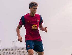 عبد الكريم "صاحب القميص رقم 9" يتألق في الظهور الأول مع برشلونة