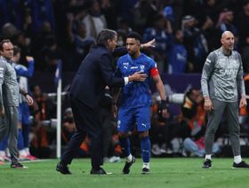 سالم الدوسري وإيفان توني الأسوأ في كلاسيكو الهلال والأهلي.. من الأفضل؟