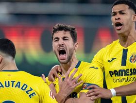 فياريال يسيطر على فالنسيا وينفرد بالمركز الثالث في الليغا