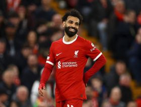 هل ينتقل محمد صلاح إلى برشلونة؟