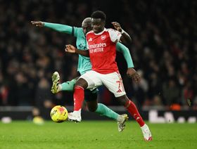 بوكايو ساكا: أرسنال احتاج الحظ وحسم الدوري الإنجليزي في مايو