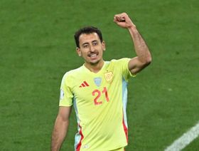 ميكل أويارزابال "ملك النهائيات" يواصل التألق مع إسبانيا