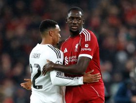 رغم رفض سابق.. كوناتي مدافع ليفربول ينتظر عرضاً من ريال مدريد