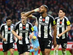 الأندية السعودية تحاصر نجم نيوكاسل المحبوب