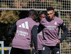 هل يرتدي كيليان مبابي قناعاً للوجه أمام بايرن ميونيخ في أبطال أوروبا؟