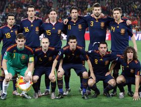 بعد 15 عاماً من تتويج إسبانيا بكأس العالم.. أين هم أصحاب المجد؟