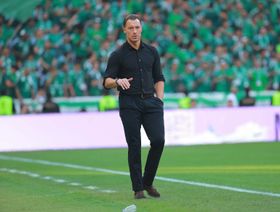 تشيلسي يستهدف مدرباً في الدوري السعودي لخلافة ليام روسينيور