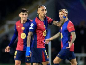 6 أهداف في مباراة مثيرة بين برشلونة وإنتر بدوري أبطال أوروبا