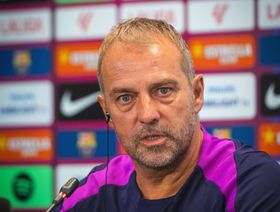 فليك يؤكد غياب يامال عن برشلونة ويوجّه انتقاداً لاذعاً لمنتخب إسبانيا