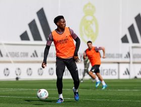 تقرير: ريال مدريد يرغب في تمديد عقد الفرنسي تشواميني