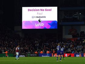 تصويت مُفاجئ على إلغاء حكم الفيديو من الدوري الإنجليزي