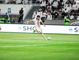 شاهد.. تريزيغيه يسجل هدفه الأول مع الرياض خلال التعادل أمام الشباب