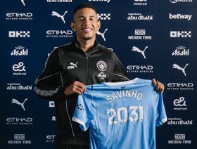 سافينيو يمدّد عقده مع مانشستر سيتي حتى 2031 رغم قلة إنتاجه