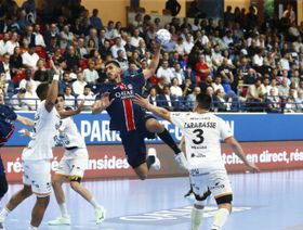 سان جيرمان يتوج بطلاً للدوري الفرنسي لليد بقيادة المصري يحيى خالد