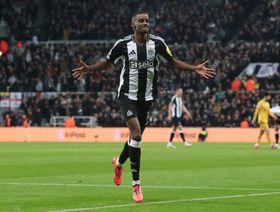 صندوق الاستثمارات العامة "يحسم" مصير إيزاك في نيوكاسل