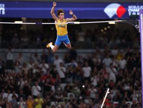 المعجزة دوبلانتيس يحطم للمرة 14 الرقم العالمي في القفز بالزانة