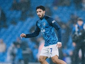 عمر مرموش في مرمى برشلونة