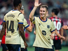 برشلونة يدرس بيع كاسادو والهلال يطرح صفقة تبادلية