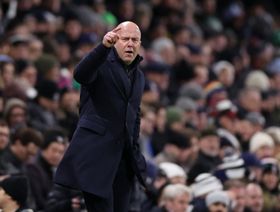 سلوت مدرب ليفربول: من المفترض أن يكفي تسجيل هدفين للفوز