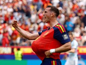 فابيان رويز يهدي هدفه لطفله المنتظر ويتحدى فرنسا بكأس العالم