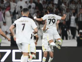 شاهد.. جواو فيليكس يُسجل هدفين ويمنح التقدّم للنصر أمام الشباب