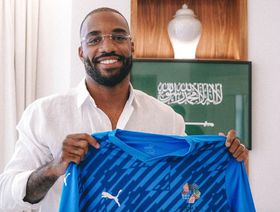 نيوم يعلن تعاقده مع الفرنسي لاكازيت.. واللاعب: السلام عليكم