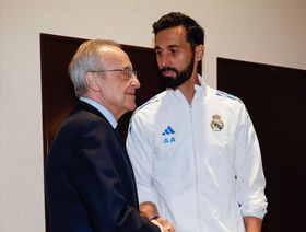 أربيلوا يثير الشكوك حول مستقبله مع ريال مدريد ويدافع عن "الأناني" مبابي