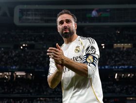 كارفاخال يودع ريال مدريد باكياً ويشكر فلورنتينو ويتذكر كريستيانو رونالدو