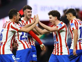 شاهد.. أتلتيكو مدريد يدهس برشلونة ويقترب من نهائي كأس الملك