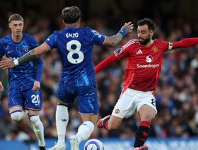 برونو فرنانديز يزين مباراته 200 مع مانشستر يونايتد بهدف تاريخي