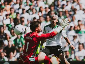 هدفا ياسر زابيري لراسينغ سانتاندر يحرمان ألافيس من تصدّر الدوري الإسباني