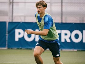 كومو يرفض عرض توتنهام من أجل نيكو باز ويطلب مبلغاً ضخماً