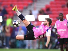 من ريفالدو إلى كفاراتسخيليا.. هل يصمد رقم برشلونة الأسطوري أمام طوفان باريس سان جيرمان؟