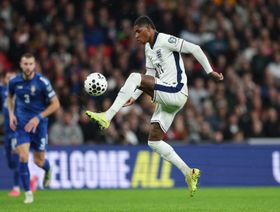 رغم تألقه.. برشلونة متردد بشأن التعاقد مع ماركوس راشفورد