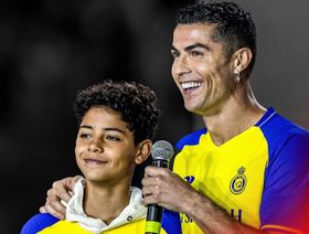مفاجأة.. النصر يدرس تصعيد نجل كريستيانو رونالدو للفريق الأول