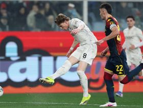 ريمونتادا مثيرة.. هويلوند يقتنص فوزاً قاتلاً لنابولي أمام جنوى بالدوري الإيطالي