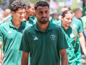 رياض محرز أساسياً.. تشكيلة الجزائر والأردن في لقاء الحسم بكأس العالم