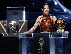 أيتانا بونماتي تكرر إنجاز ميسي وتحتكر الكرة الذهبية للمرة الثالثة توالياً