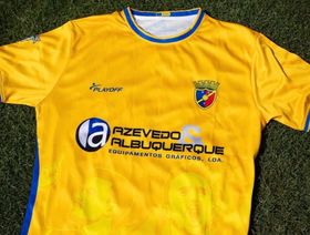 ناد برتغالي يُكرم ديوغو جوتا وشقيقه على زيه في الموسم الجديد