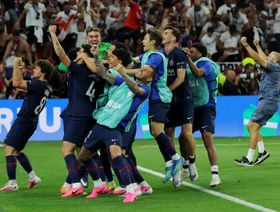 باريس سان جيرمان يحتفظ بلقب دوري الأبطال بتفوقه بركلات الترجيح على أرسنال