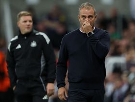 صداع قوي يفاجئ فليك وبرشلونة قبل مواجهتي سوسيداد وباريس