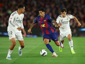 كانسيلو لاعب الهلال يقترب من الانتقال إلى برشلونة مقابل 10 ملايين يورو