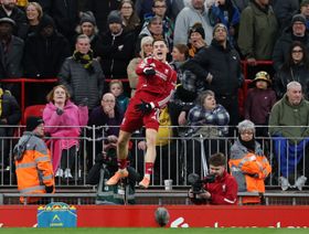 "هدف واحد لا يكفي".. سلوت ينتظر المزيد من فيرتز مع ليفربول