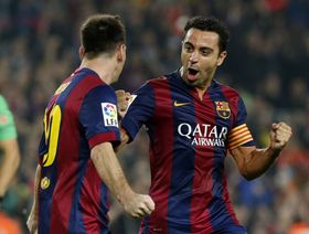 ميسي ظاهرة لن تتكرر.. زميله السابق تشافي يكشف السر